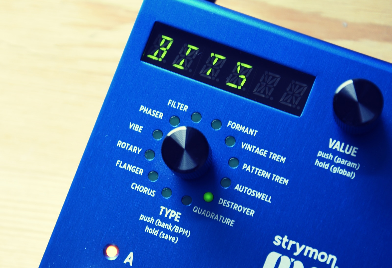 Strymon Mobius Destroyer Bit crusher